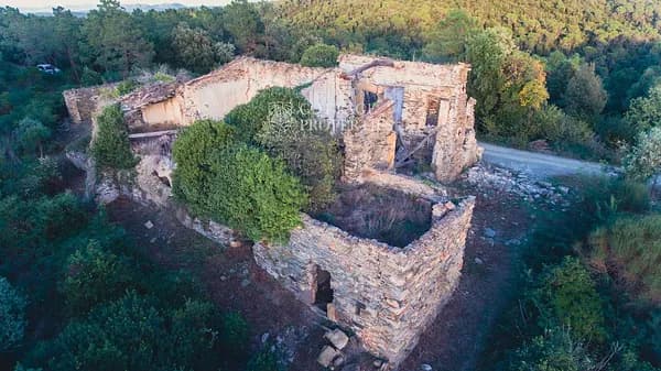 Finca rústica de 25 ha en venta en Cruilles, Girona