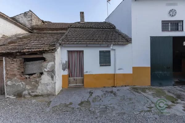 Finca rústica de 0,0104 ha en venta en Pinos puente, Granada