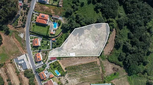 Finca rústica de 0,6044 ha en venta en Real, dume e semelhe, Braga