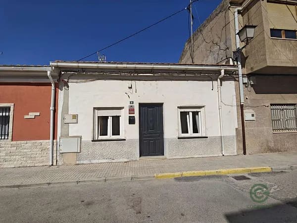 Casa de 0,0224 ha en venta en Pinoso, Alicante