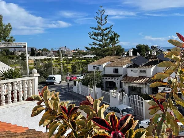 Finca rústica de 0,02 ha en venta en Alfaz del pi, Alicante