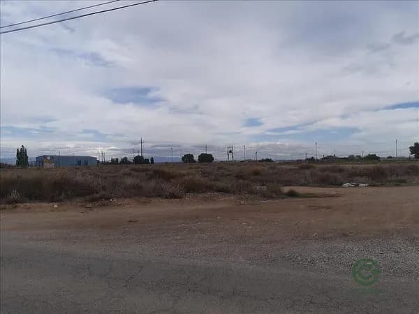 Finca rústica de 0,98 ha en venta en Lleida, Lleida