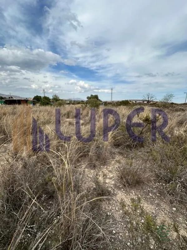 Finca rústica de 0,23 ha en venta en Alicante