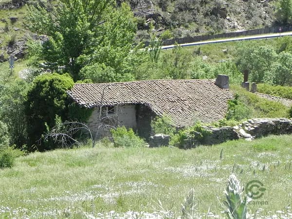 Finca rústica de 5 ha en venta en Guadalajara