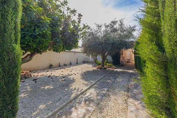 Finca rústica de 0,0317 ha en venta en Torrevieja, Alicante