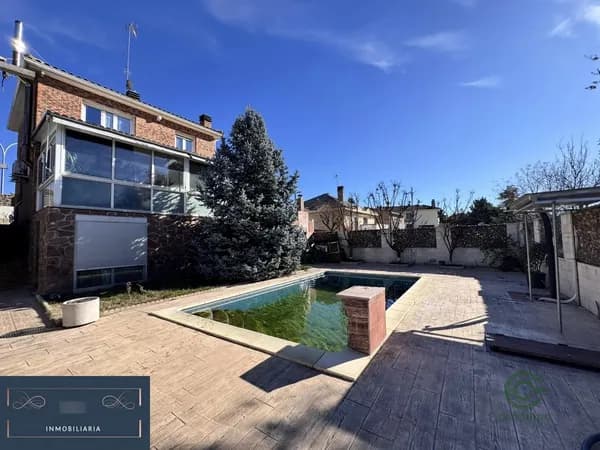 Casa de 0,049 ha en venta en Galápagos, Guadalajara