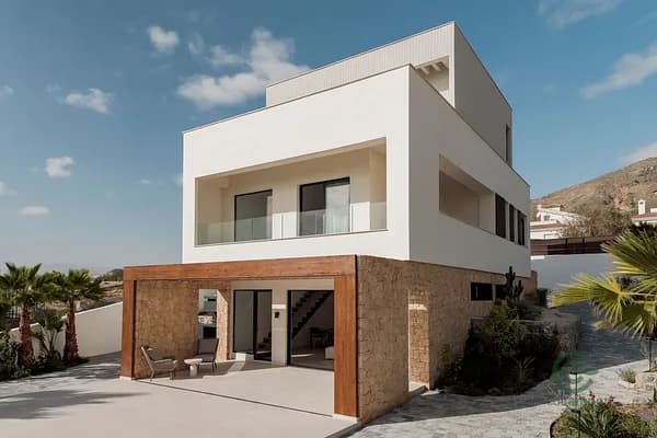 House of 0,02 ha for sale in Alicante