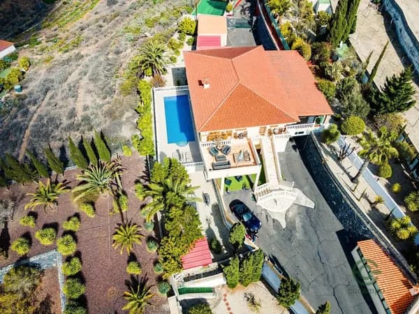 Finca de recreo de 0,9161 ha en venta en Guia de isora, Santa cruz de tenerife