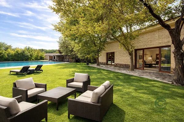 Casa de 0,25 ha en venta en Madrid