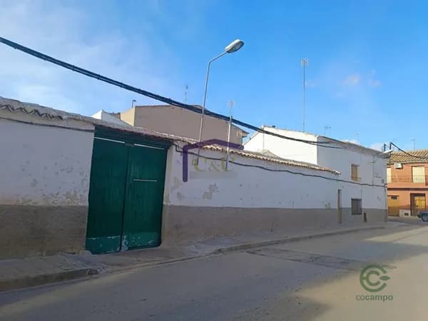 Terreno urbano de 0,0312 ha en venta en Manzanares, Ciudad real