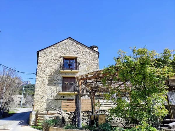 Casa de 0,0051 ha en venta en Fanlo, Huesca