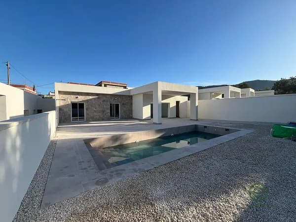 Casa de 0,12 ha en venta en Alicante