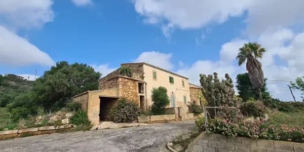 Casa de 1,48 ha en venta en S'horta, Islas baleares