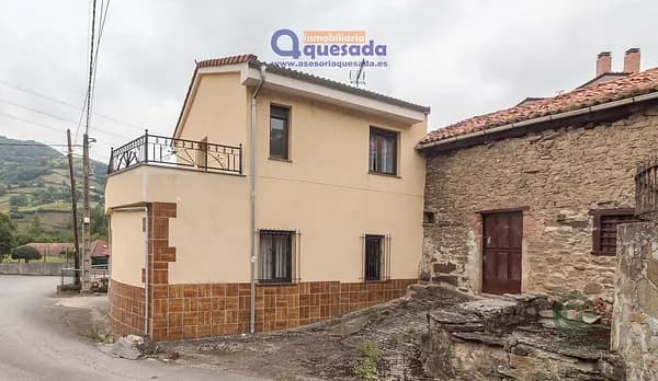 Finca rústica de 0,0098 ha en venta en Lena, Asturias