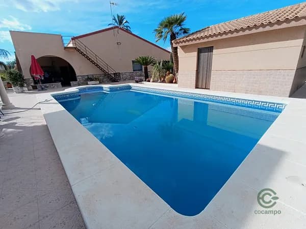 Casa de 0,28 ha en venta en Elche pedanias, Alicante