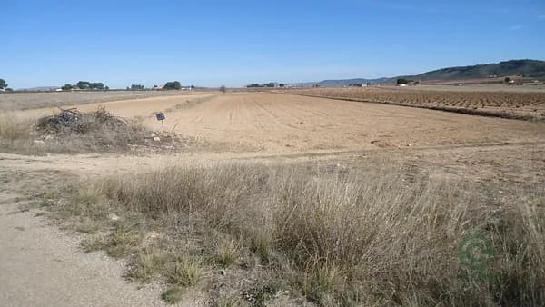 Finca agrícola de 0,69 ha en venta en Murcia