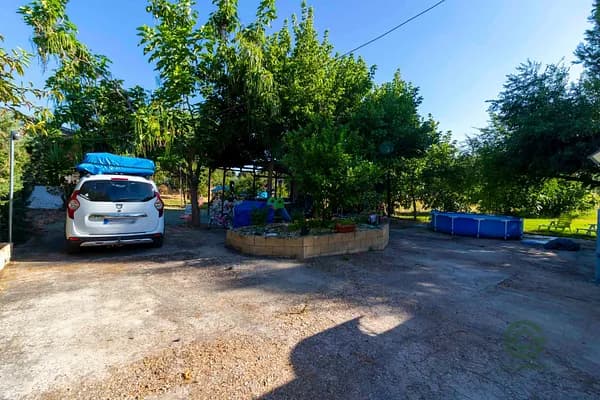 Finca rústica de 0,75 ha en venta en Badajoz, Badajoz