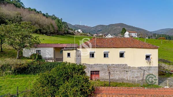 Finca rústica de 0,0144 ha en venta en Baião, Porto