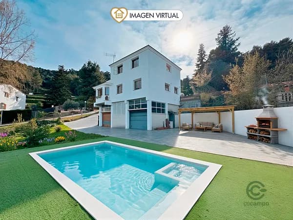 Casa de 0,1286 ha en venta en Vallirana, Barcelona