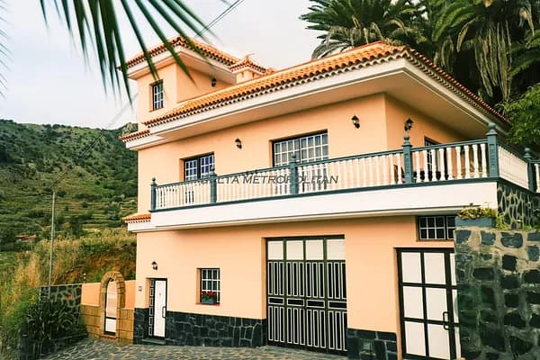 Finca rústica de 0,065 ha en venta en Los silos, Tenerife