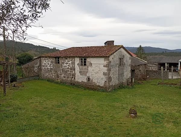 Finca rústica de 0,09 ha en venta en Teo, La coruna