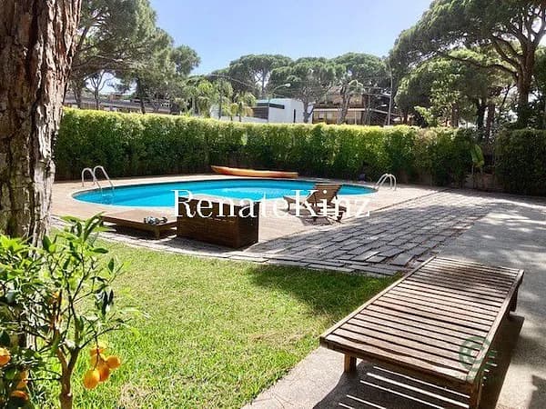 Casa de 0,0874 ha en venta en Castelldefels, Barcelona