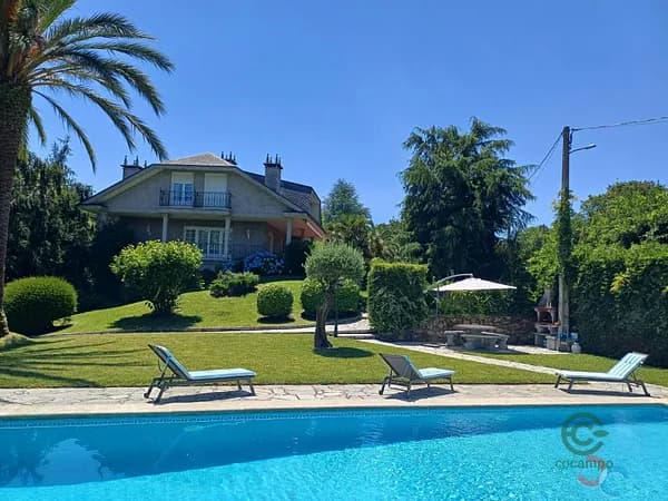 Casa de 0,4 ha en venta en Vilagarcía de arousa, Pontevedra