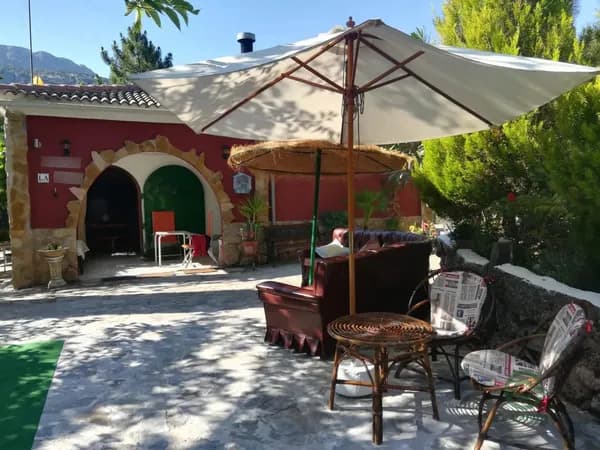 Finca de recreo de 1,9 ha en venta en Iznatoraf, Jaén