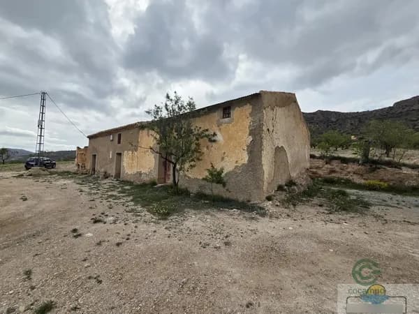 Finca rústica de 63 ha en venta en Albox, Almería