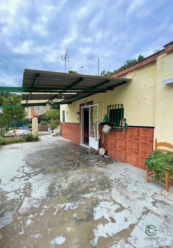 Terreno urbano de 0,0571 ha en venta en Torrelles de foix, Barcelona