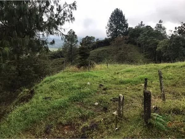 Finca de recreo de 0,5488 ha en venta en Antioquia