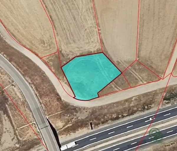 Finca agrícola de 0,14 ha en venta en Santa cruz de mudela, Ciudad real