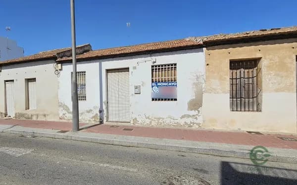 Terreno urbano de 0,0118 ha en venta en Guardamar del segura, Alicante