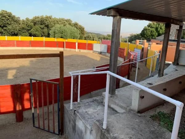 Finca rústica de 2 ha en venta en Cenicientos, Madrid