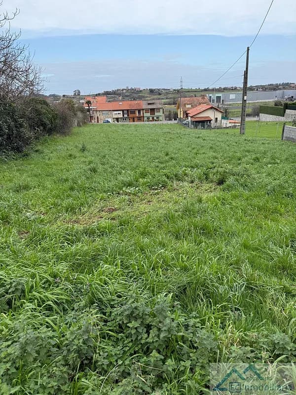 Terreno urbano de 0,2113 ha en venta en Medio cudeyo, Cantabria