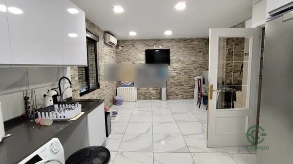 Casa de 0,0203 ha en venta en Caceres, Caceres