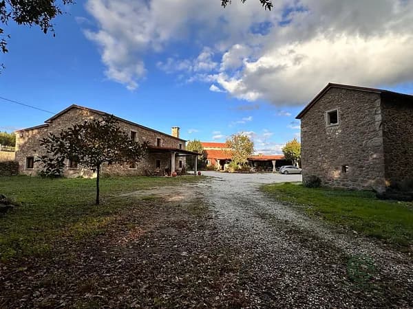 Finca rústica de 1,9 ha en venta en Vedra, La coruna
