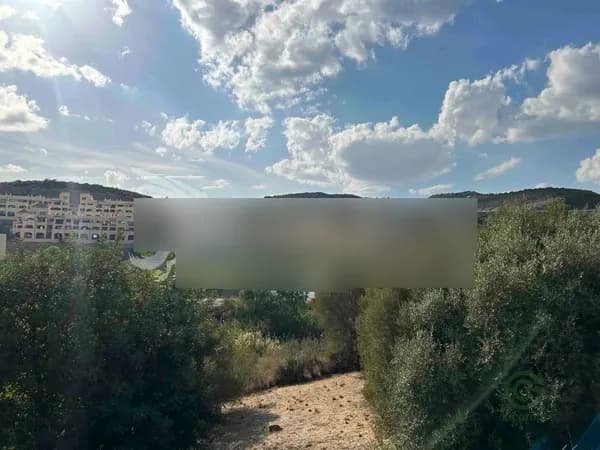 Terreno urbano de 0,0785 ha en venta en Estepona, Málaga