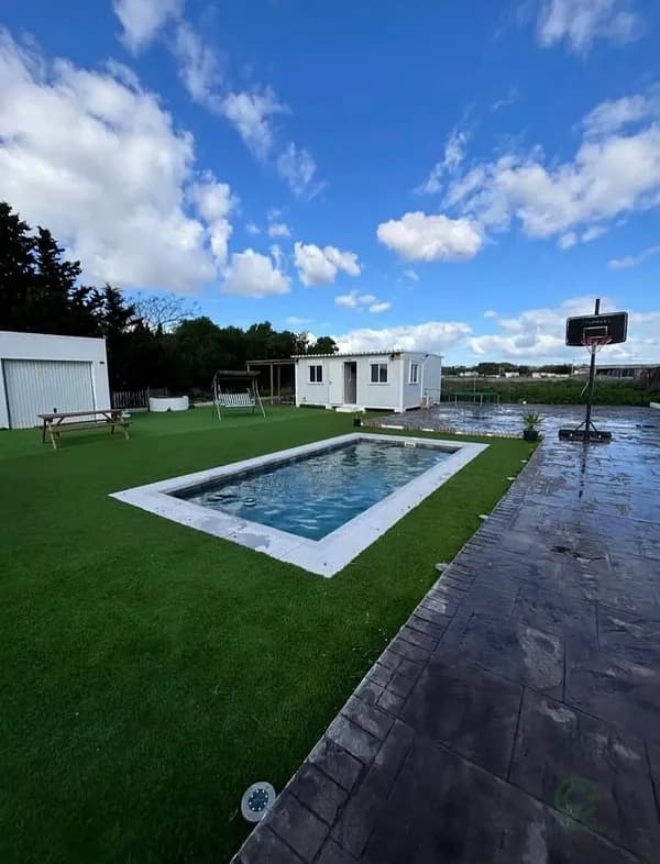 Finca de recreo de 0,18 ha en venta en Cádiz