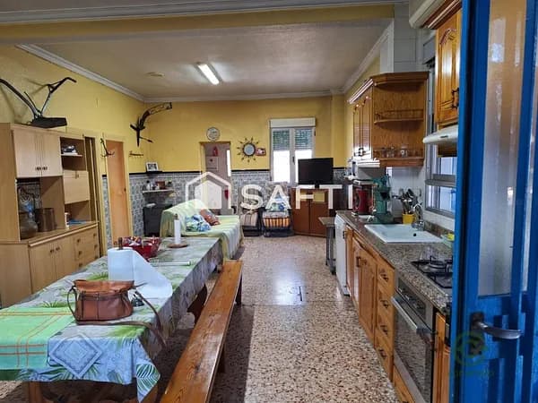Finca rústica de 0,73 ha en venta en Villena, Alicante