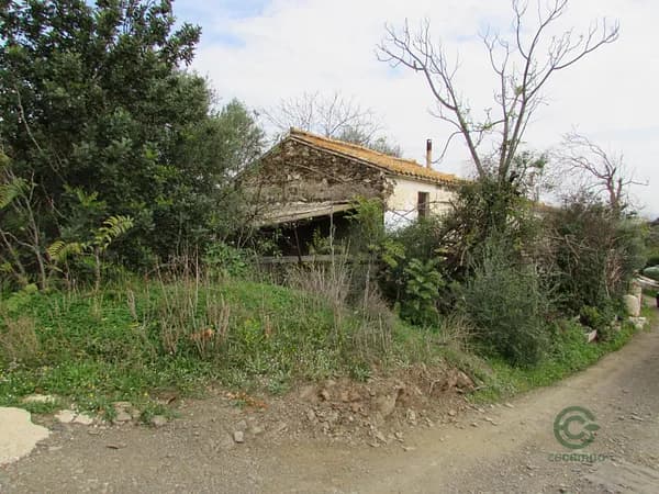 Finca rústica de 0,0462 ha en venta en Benamocarra, Malaga
