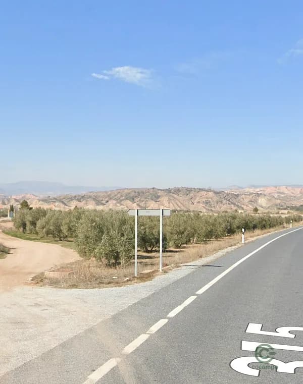 Finca agrícola de 2,2 ha en venta en Granada