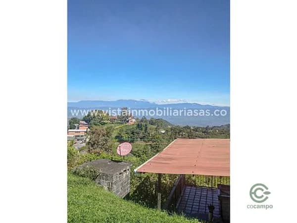 Finca rústica de 2,5 ha en venta en Caldas