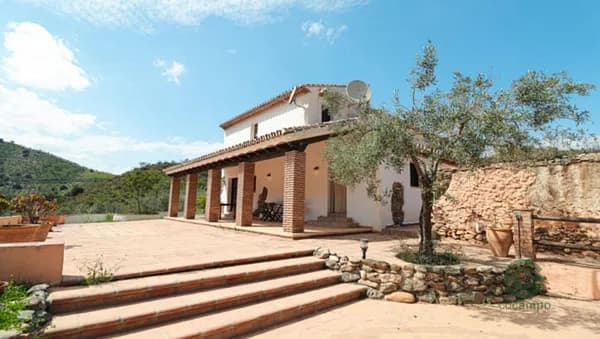 Finca rústica de 6,6 ha en venta en Alora, Malaga