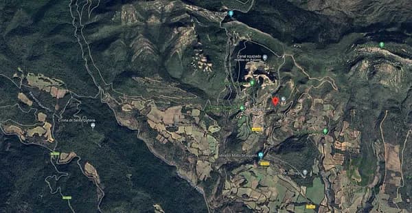 Finca rústica de 0,5 ha en venta en Agüero, Huesca