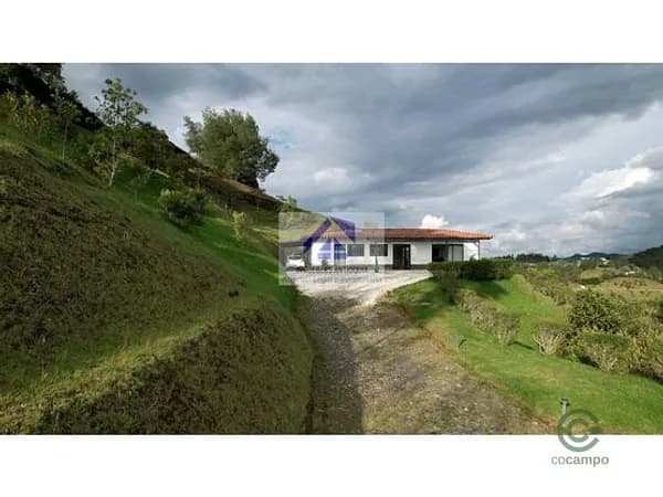 Finca rústica de 0,5 ha en venta en Antioquia
