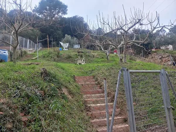 Finca agrícola de 0,0612 ha en venta en Bigues i riells, Barcelona