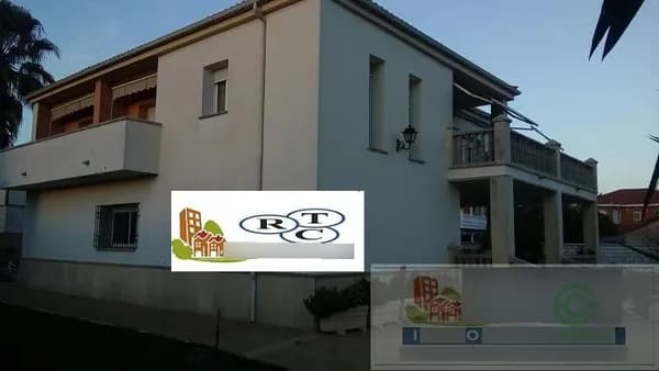 Casa de 0,04 ha en venta en Córdoba, Córdoba