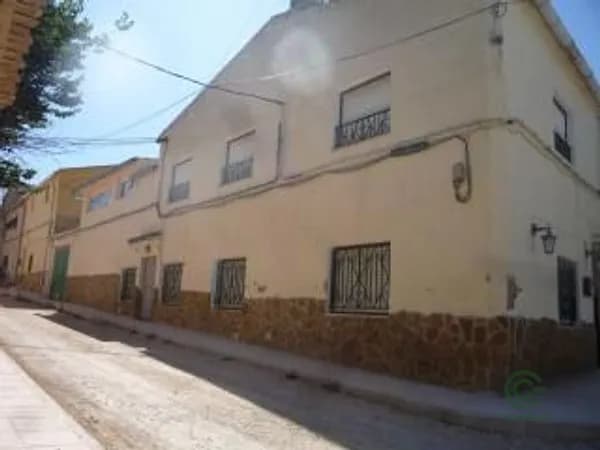 Casa de 0,02 ha en venta en Pinoso, Alicante