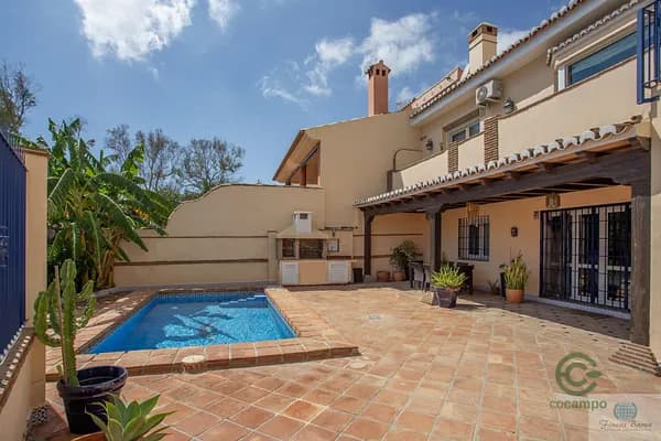 Finca rústica de 0,0313 ha en venta en Benalmádena, Málaga